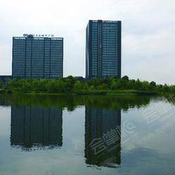 杭州滨江区适合超过500人，800人，1000人开会的五星级酒店有哪些